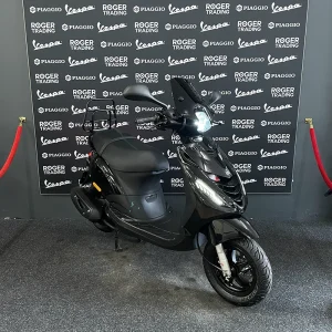 Piaggio Zip 50 - Brom - 2019 - Euro4 - Glans Zwart