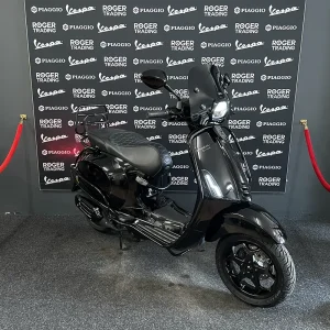 Vespa Sprint 50 - 2018 - Euro4 - Glans Zwart