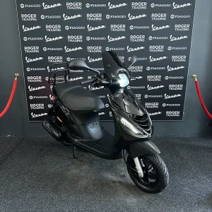 Piaggio Zip 50 - Brom - 2017 - 4T 2V - Glans Zwart