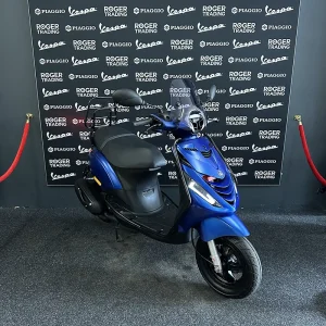 Piaggio Zip 50 - Snor - 2022 - Euro5 - BMW M45 Blauw - 1ste Eigenaar